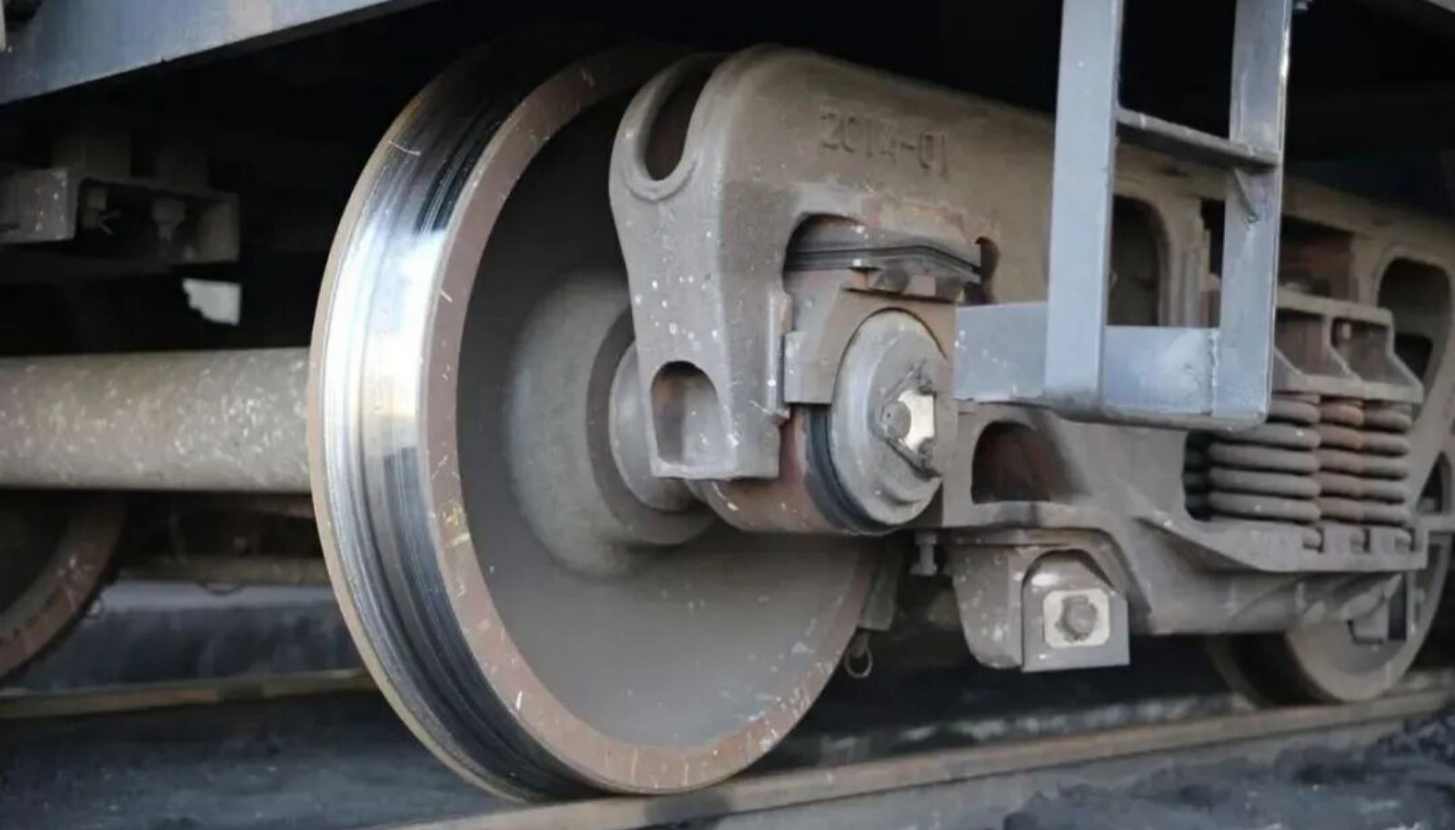 역사의 선택: 기차 바퀴 뒤에 숨은 100년 역사의 과학